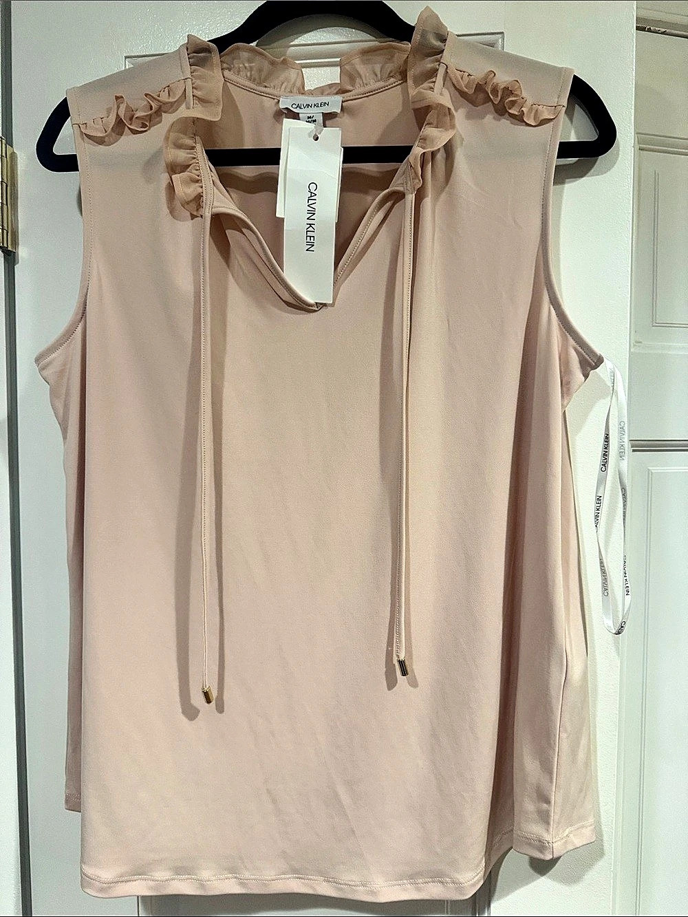 Calvin Klein Ruffled open Neck Blouse in Blush Size Medium NWT Sleeveless